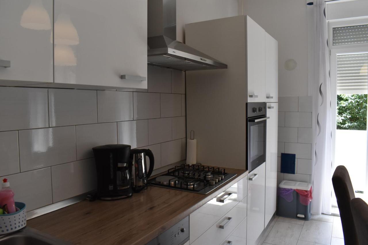 Apartment Riviera Pula Ngoại thất bức ảnh