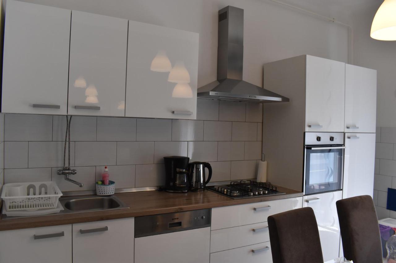 Apartment Riviera Pula Ngoại thất bức ảnh