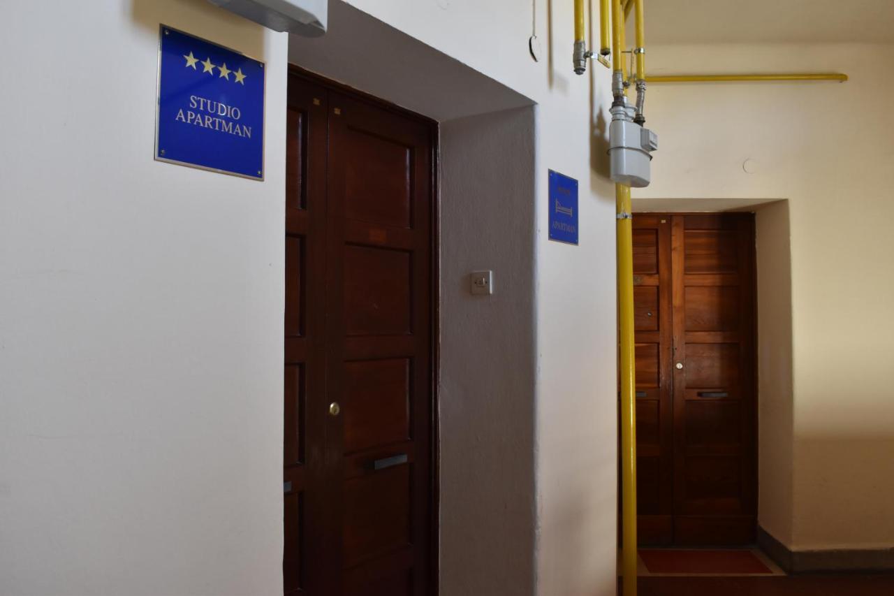 Apartment Riviera Pula Ngoại thất bức ảnh