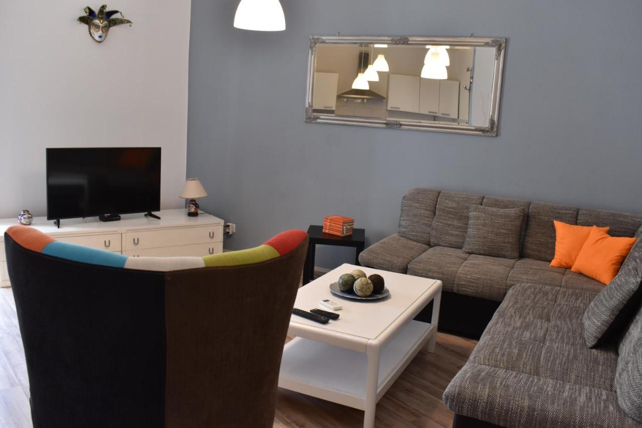 Apartment Riviera Pula Ngoại thất bức ảnh