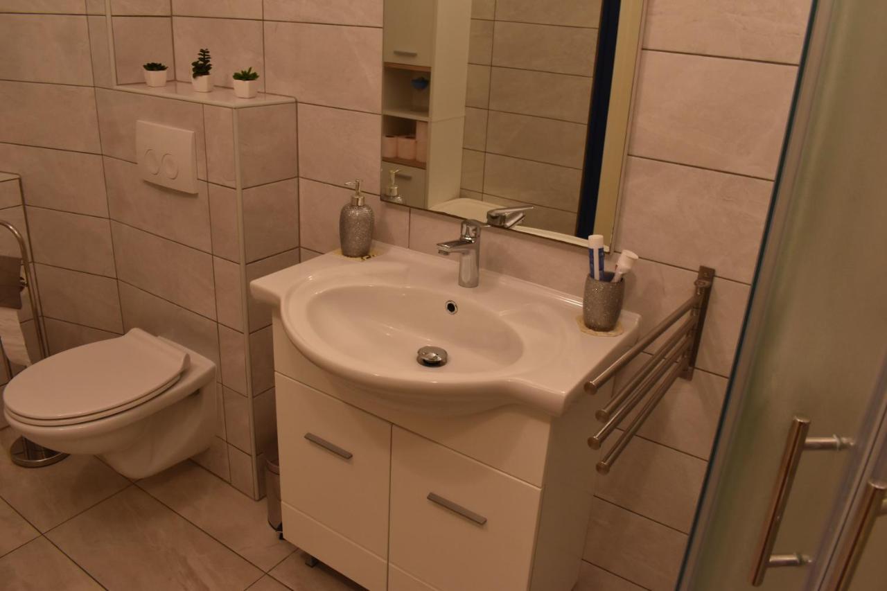 Apartment Riviera Pula Ngoại thất bức ảnh